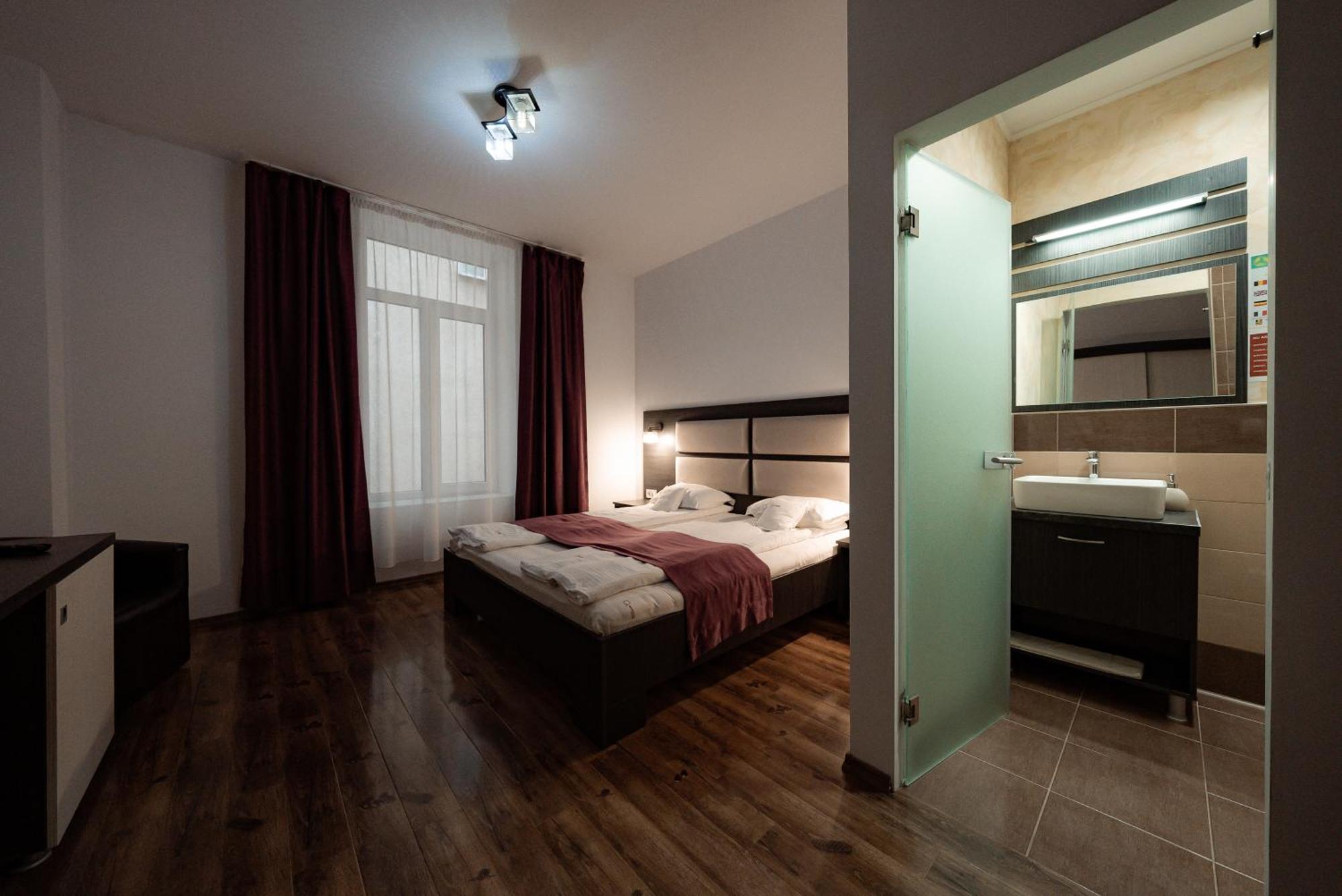 Quantum House Otel Vatra Dornei Dış mekan fotoğraf