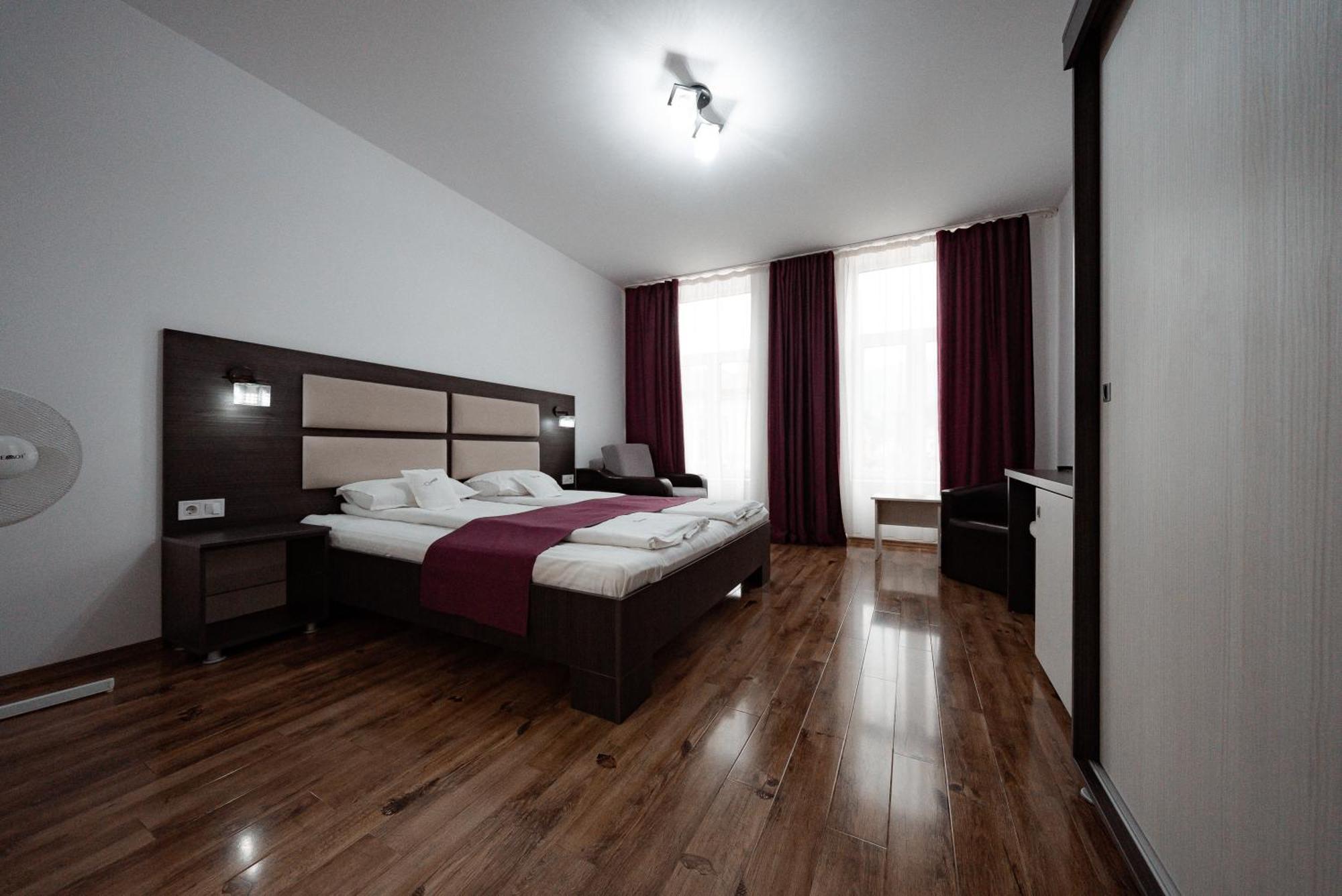 Quantum House Otel Vatra Dornei Dış mekan fotoğraf