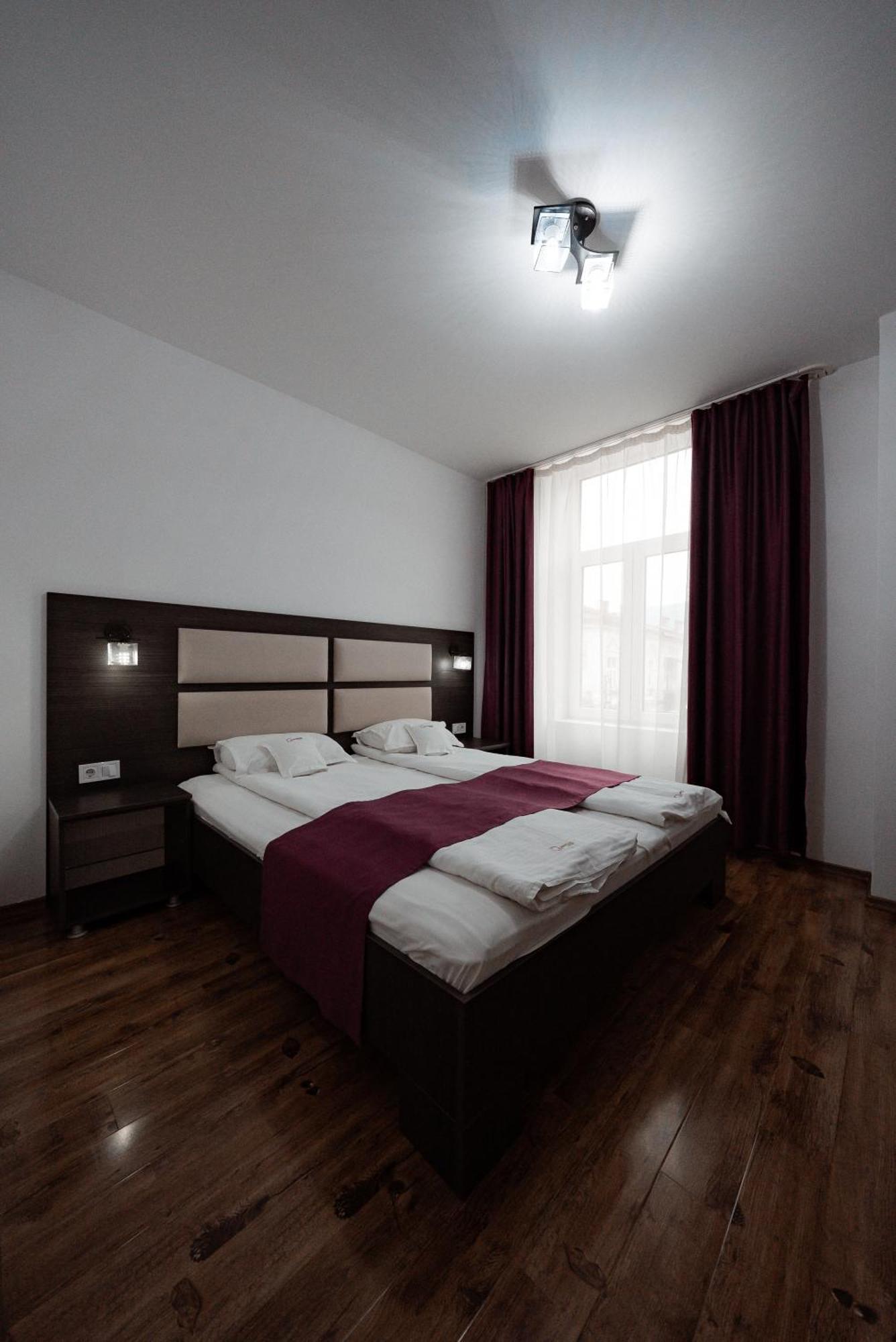 Quantum House Otel Vatra Dornei Dış mekan fotoğraf