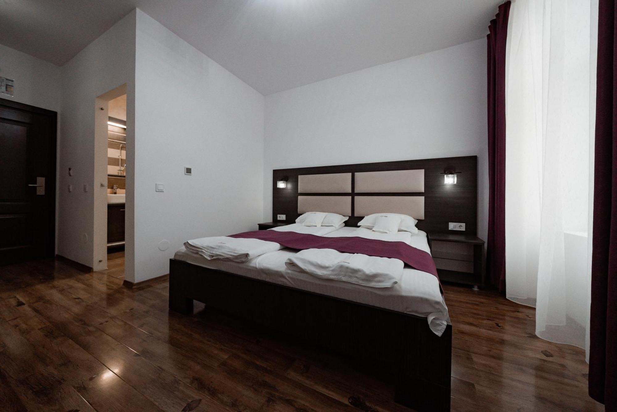 Quantum House Otel Vatra Dornei Dış mekan fotoğraf